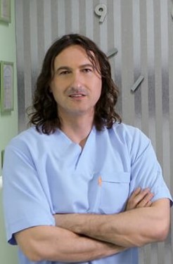 Dr Goran Gaćeša - plasticni hirurg